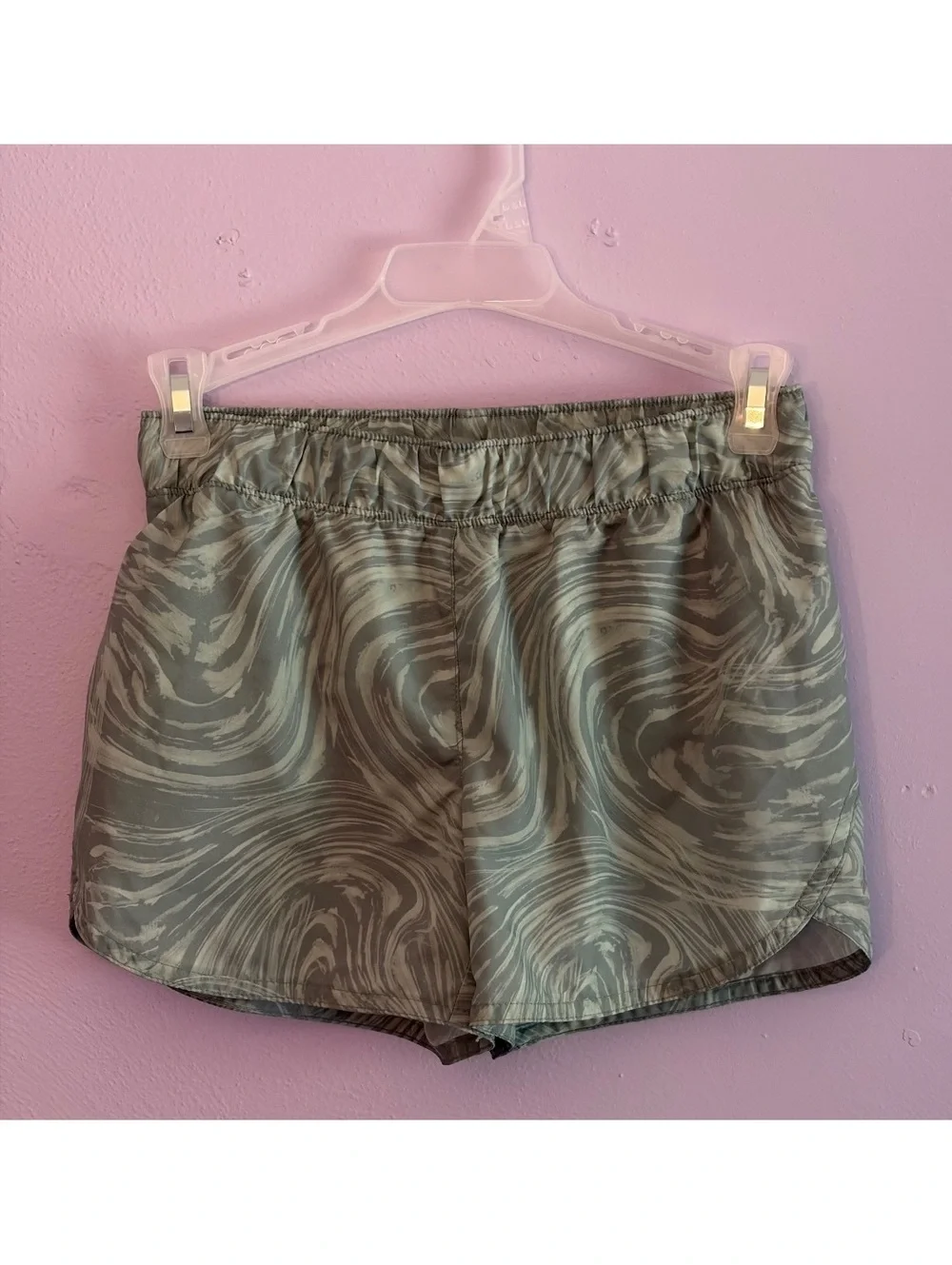 Old Navy Active Go-Dry Cool Girls Athletic Shorts Size L